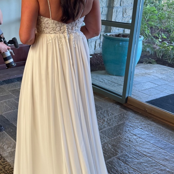 Rebecca Ingram by Maggie Sottero Gayle Wedding Dress - Picture 9 of 9